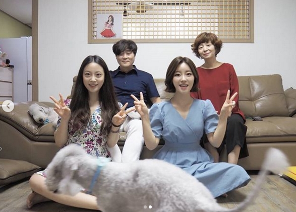 사진 = 허영지 SNS