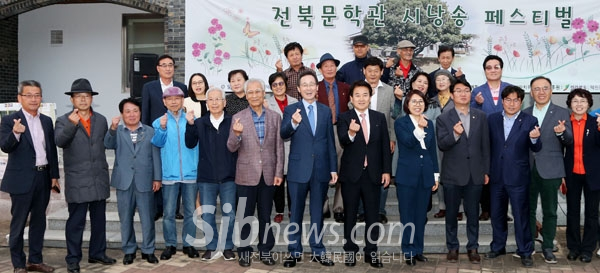 ΰ Բϴ  ó 佺Ƽ 16 Ϲа       ڵ Կ ϰ ִ. /ϵ 