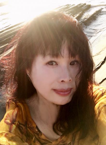 삶의 가장 아픈 기억을 가장 맑은 문장으로 건져 올리다
