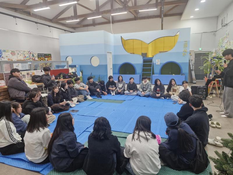 완주군청소년센터 ‘고래’, 졸업·진학 응원 행사