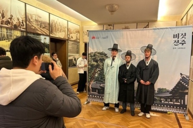 밀라노서 한복의 미와 품격 알리다