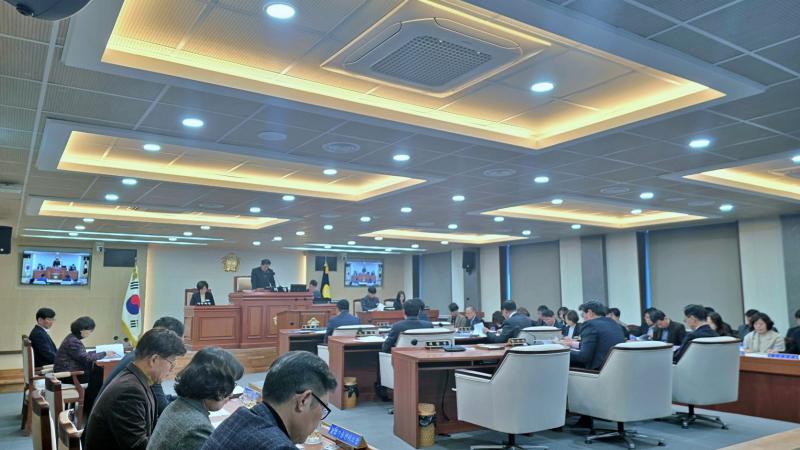 제382회 장수군의회 임시회 개회