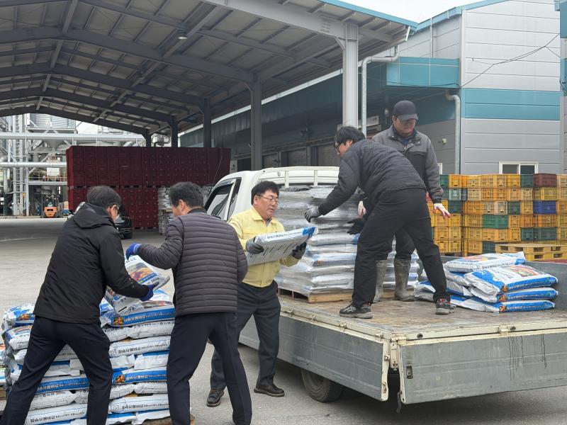 북전주농협, 조합원 영농비 절감위한 칼슘유황비료 지원사업 추진