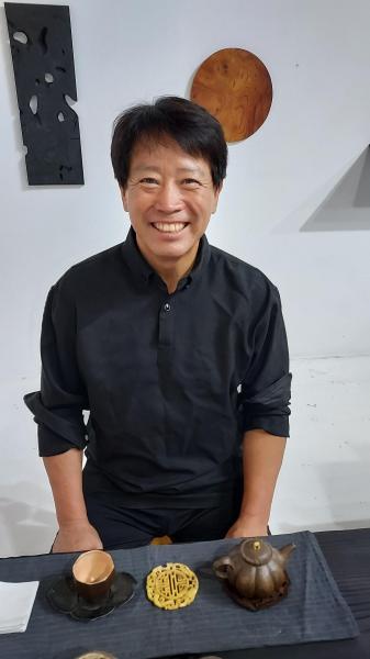 “이보게 차나 한잔 마시고 다시 흘러가시게”