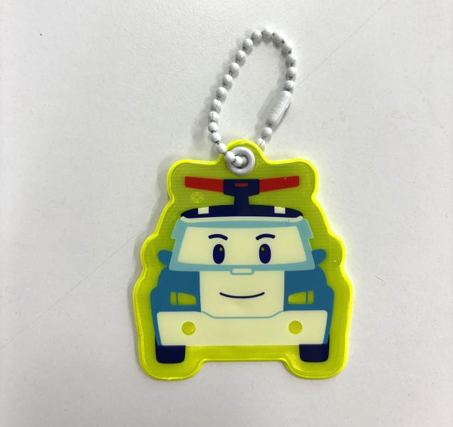 초등학교 1학년 교통안전 반사경 ‘눈길’