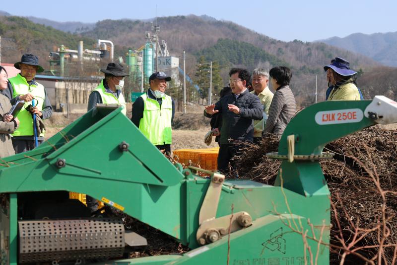 농진청, 영농부산물 파쇄지원단 작업자들 격려