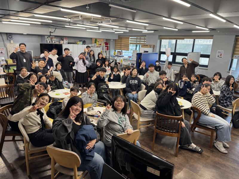 [달그락달그락] 작은 질문에서 시작된 변화, 청소년들이 그린 2026년
