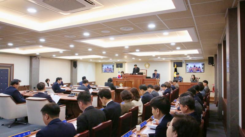 제383회 장수군의회 임시회 개회