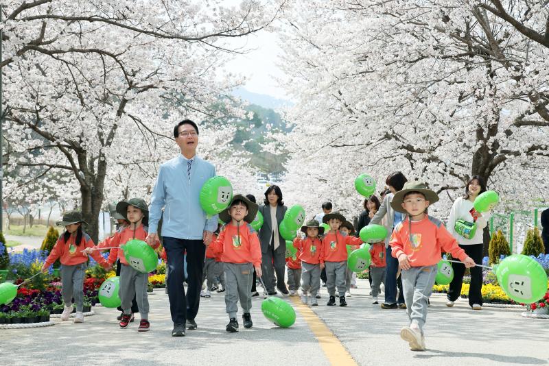 고창군, 제4회 고창 벚꽃축제 성료