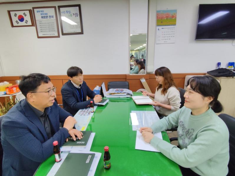 정읍시, ‘의료. 요양 통합 돌봄 사업’ 읍면동 현장 점검.“밀착 지원 나선다”
