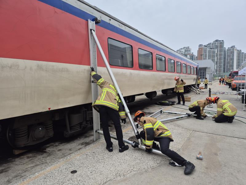 익산소방서, 대형 철도사고 대비 유관기관 합동 특별구조훈련 실시