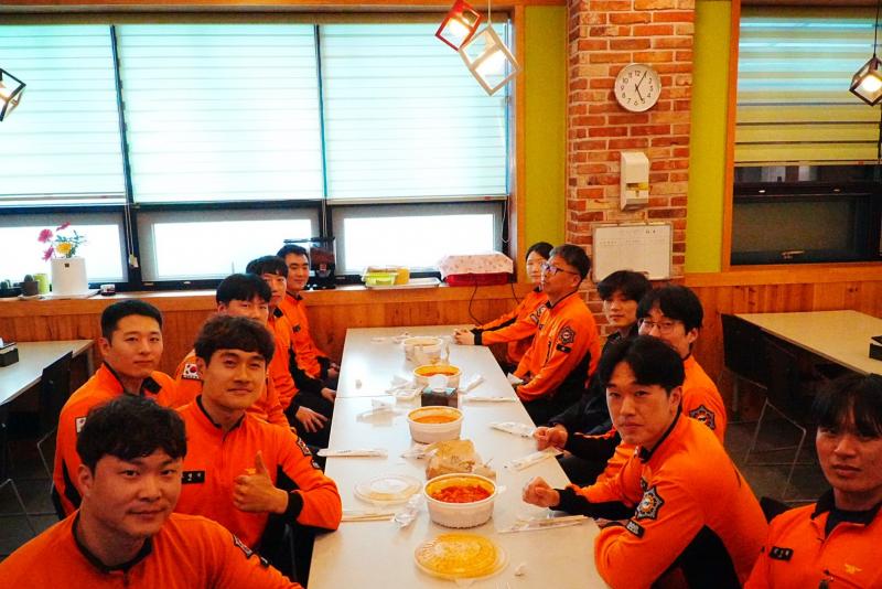 고창소방서, 익명의 기부자가 전한 따뜻한 간식 선물