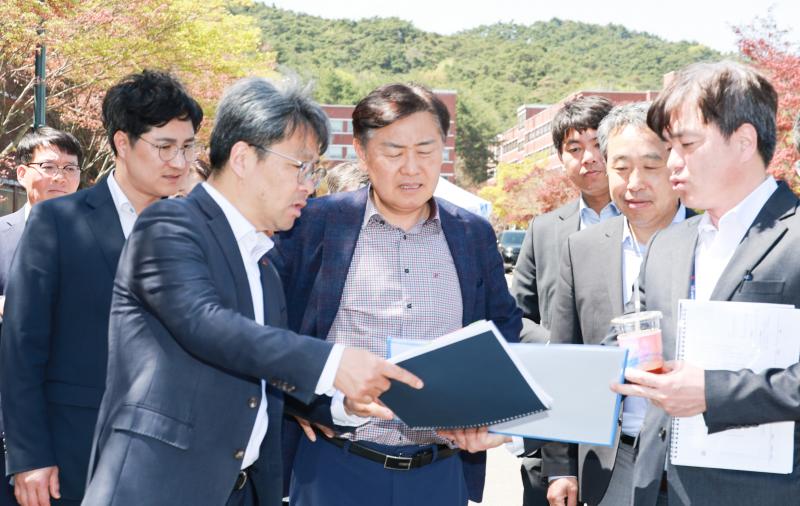 김관영, '유종의 미…무소속 출마' 선택기로