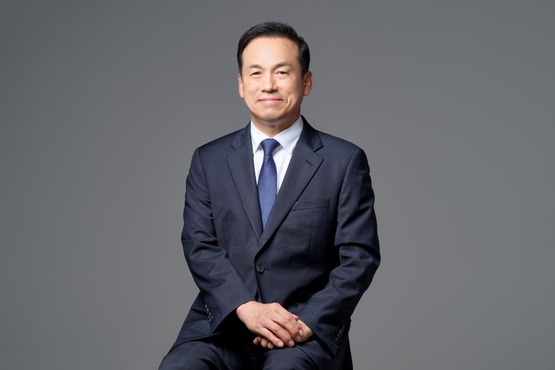 [경제와 미래]판소리꾼 출신의 트로트(Trot) 가수