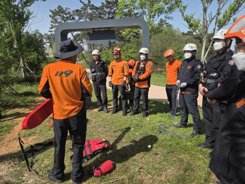 부안소방서, 수난사고 골든타임 사수 특별구조훈련 실시
