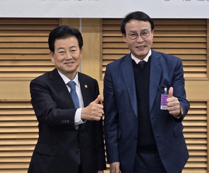 이남호, “정동영 장관과‘전북형 피지컬 AI’논의” 