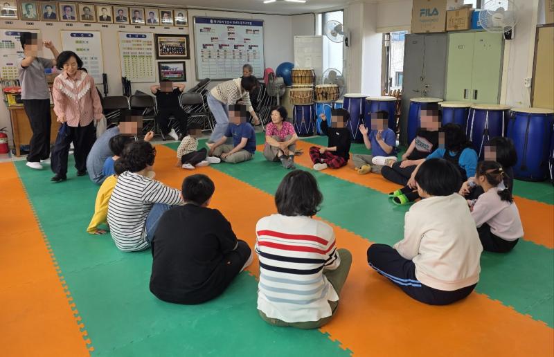 안전 사각지대 내몰린 장애아동, “돌봄 인력 처우개선하라