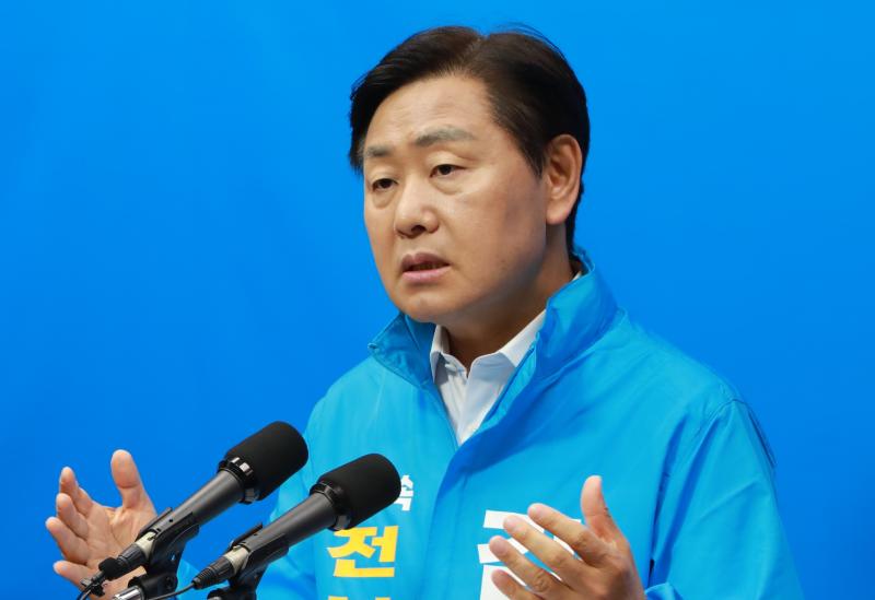 김관영 1호 공약 '대기업 15개 투자 유치'