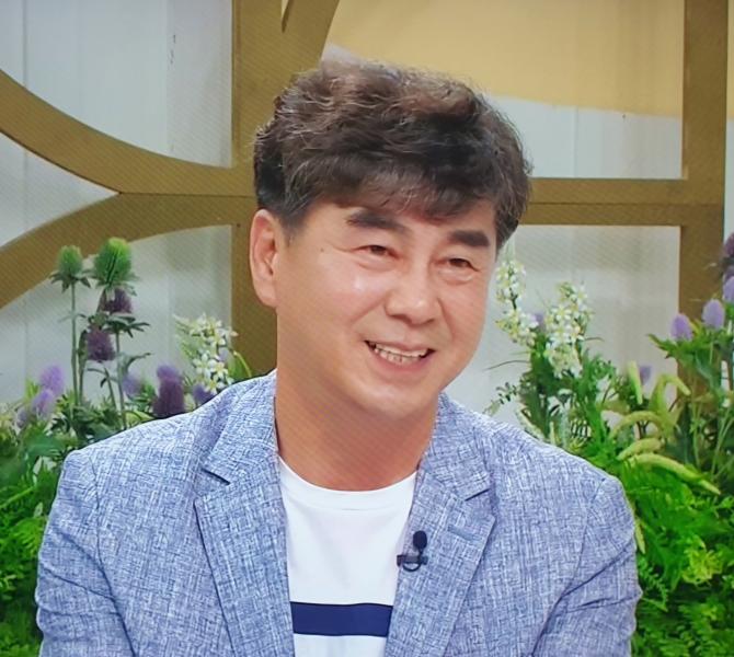 [여의도에서만난사람]
 “기억하지 않는 역사는 사라진다…오월, 이제는 ‘읽기’ 넘어 ‘걸어야’ 할때”