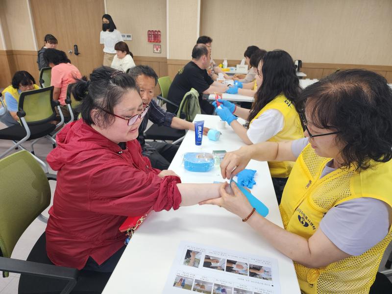 무주군자원봉사센터 찾아가는 테이핑 봉사