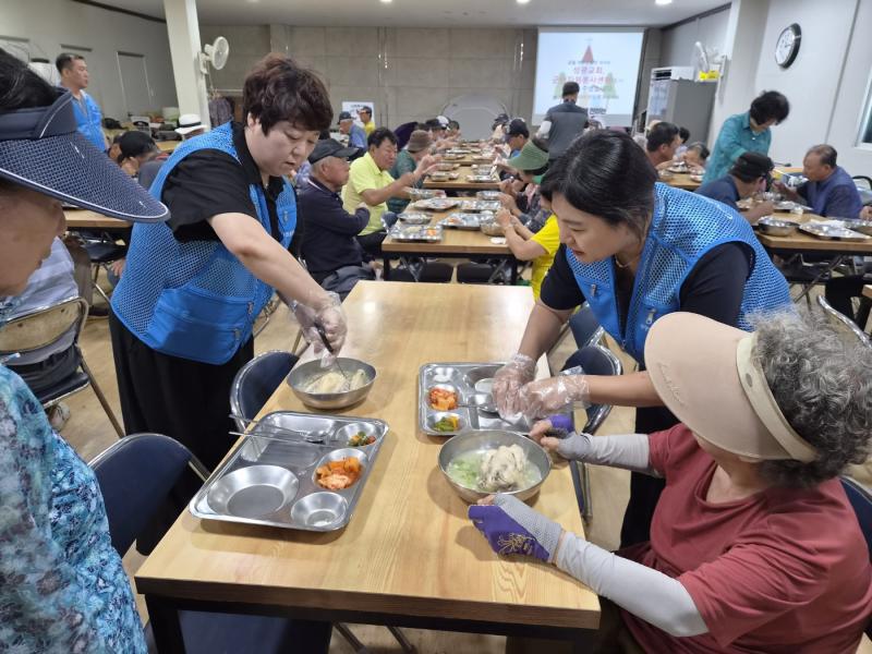 초복 맞아 곳곳서 '복달임 나눔'