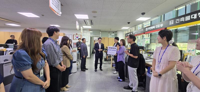 부안군, 추석 명절 민원실 친절 교육‧소통 간담회 개최
