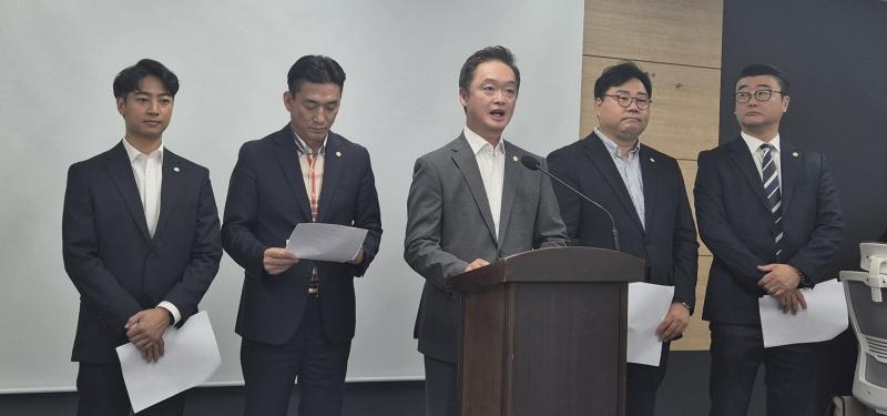 전주시의회 “올 추석 홍보성 현수막 안 걸어요”