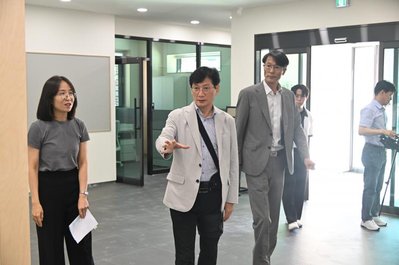 최훈식 군수, ‘장수군 청년활력센터’시설점검
