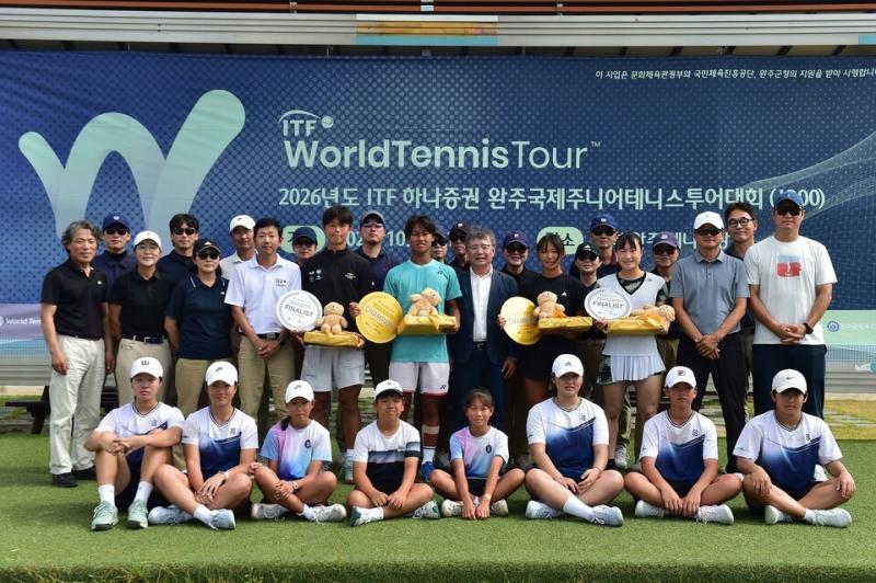완주서 빛난 세계 테니스 샛별 ‘ITF 국제주니어’ 성황