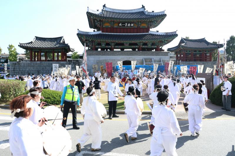132년 전 평화와 자치의 꽃 피운 동학농민혁명