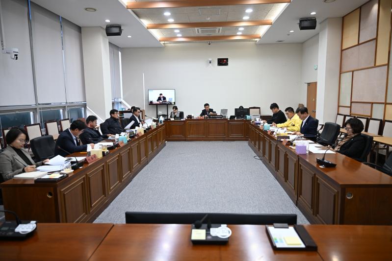 완주군의회 행감 특위, 2026년도 행정사무감사 계획안 심의·의결