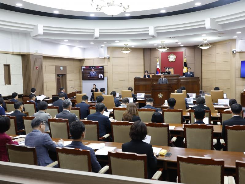 군민 중심의 효율적인 버스운행체계 개편 촉구