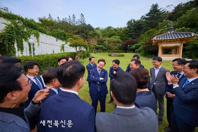 기사 대표 이미지