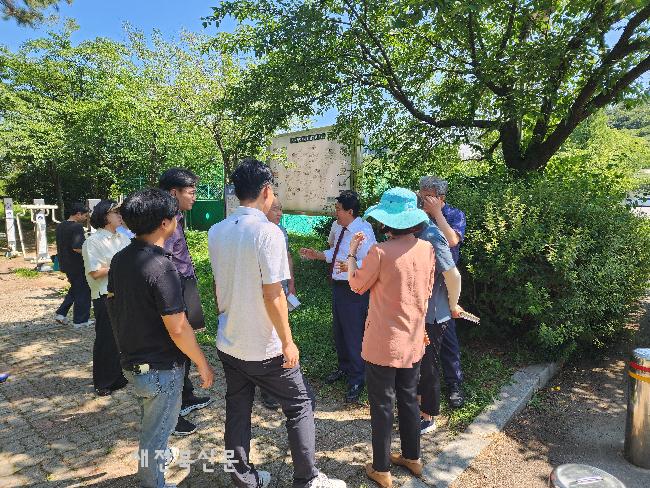 군산 은파호수공원 악취… 군산시·농어촌공사 ‘공동 대응’ 
  