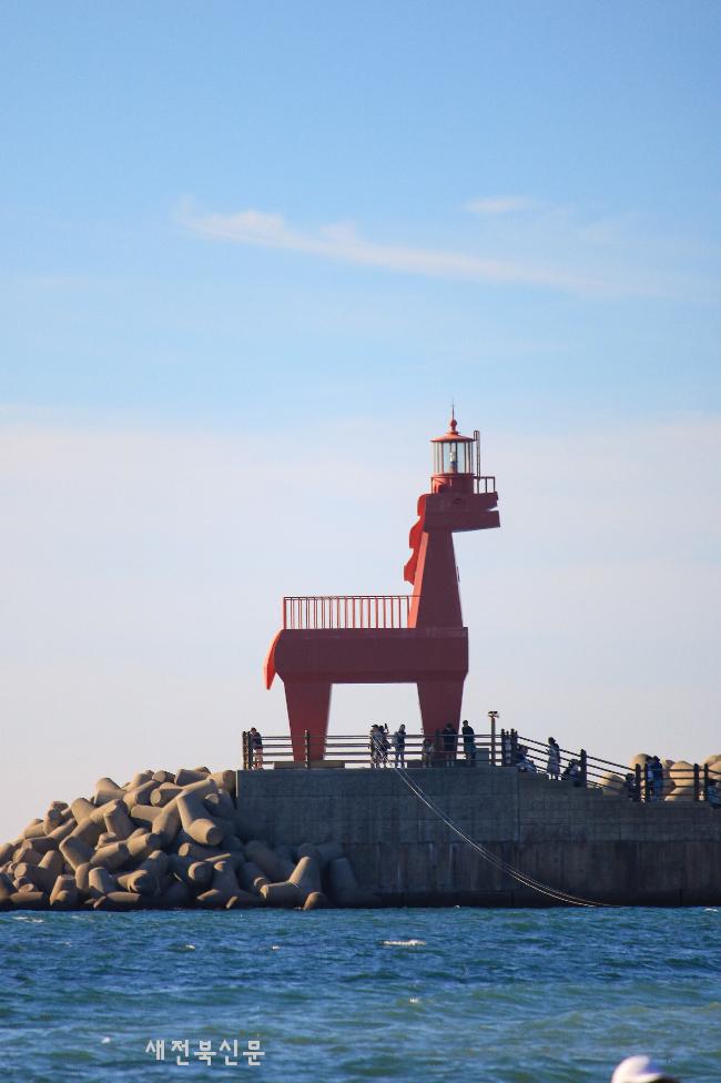 [달그락달그락] 제주공항 근처의 푸르른 바다와 인근 명소  