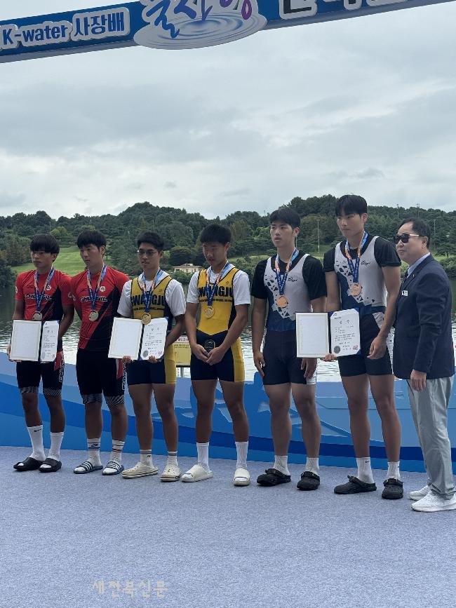 해체 위기 전북체중고 조정부, 재기 불씨 살려      