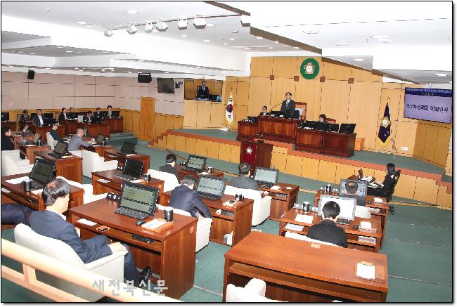 정읍시의회 제308회 제2차 정례회 폐회 2025년 마무리
