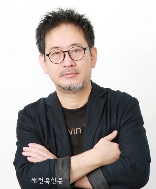 17세 빙하기를 건너가는 청춘의 은밀한 숨바꼭질   