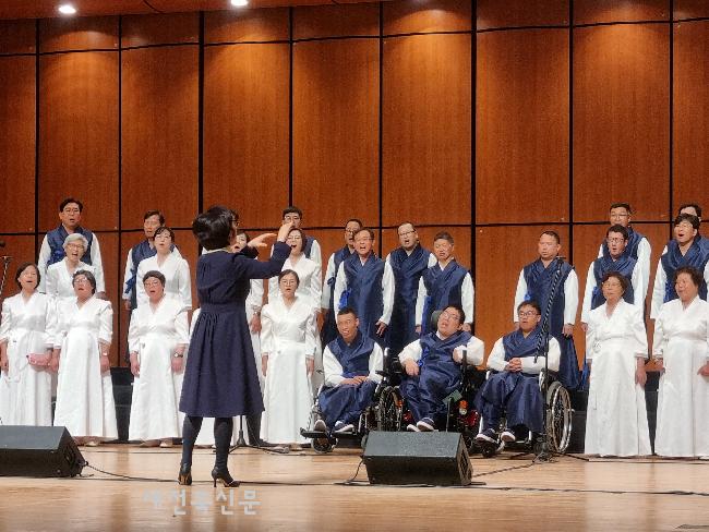 완주문화재단, 완주장애인합창 '꽃’2025지역중심예술과 기업동반성장 지원사업 우수사례 선정