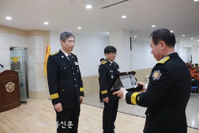 익산소방서, ‘30년 헌신’베테랑 소방관 명예로운 정년퇴임식 개최