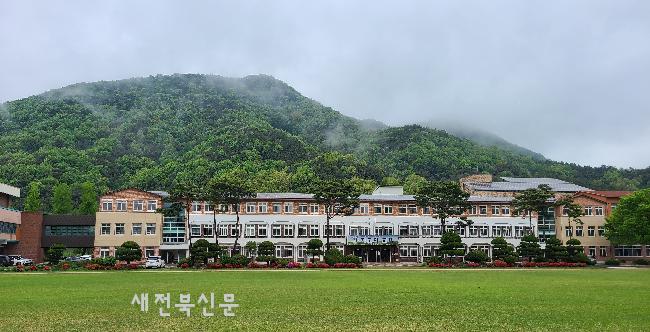 화산중, 도내 중학교 최초 IB 월드스쿨 인증  